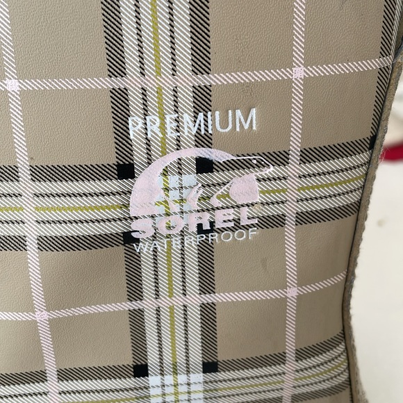 Plaid Sorel Waterproof Boots - Picture 3 of 7